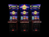 Mystic Link — a 4-level jackpot system with player-selectable multi-denomination